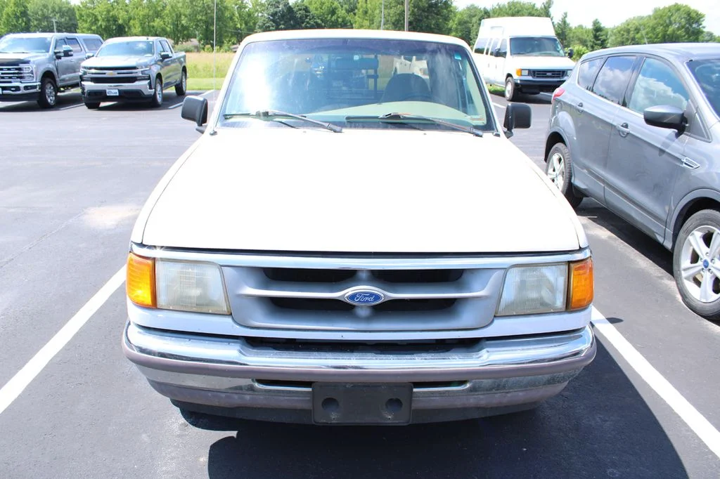 Used 1997  Ford XL image 2