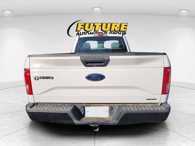 Used 2016 White Ford XL image 4