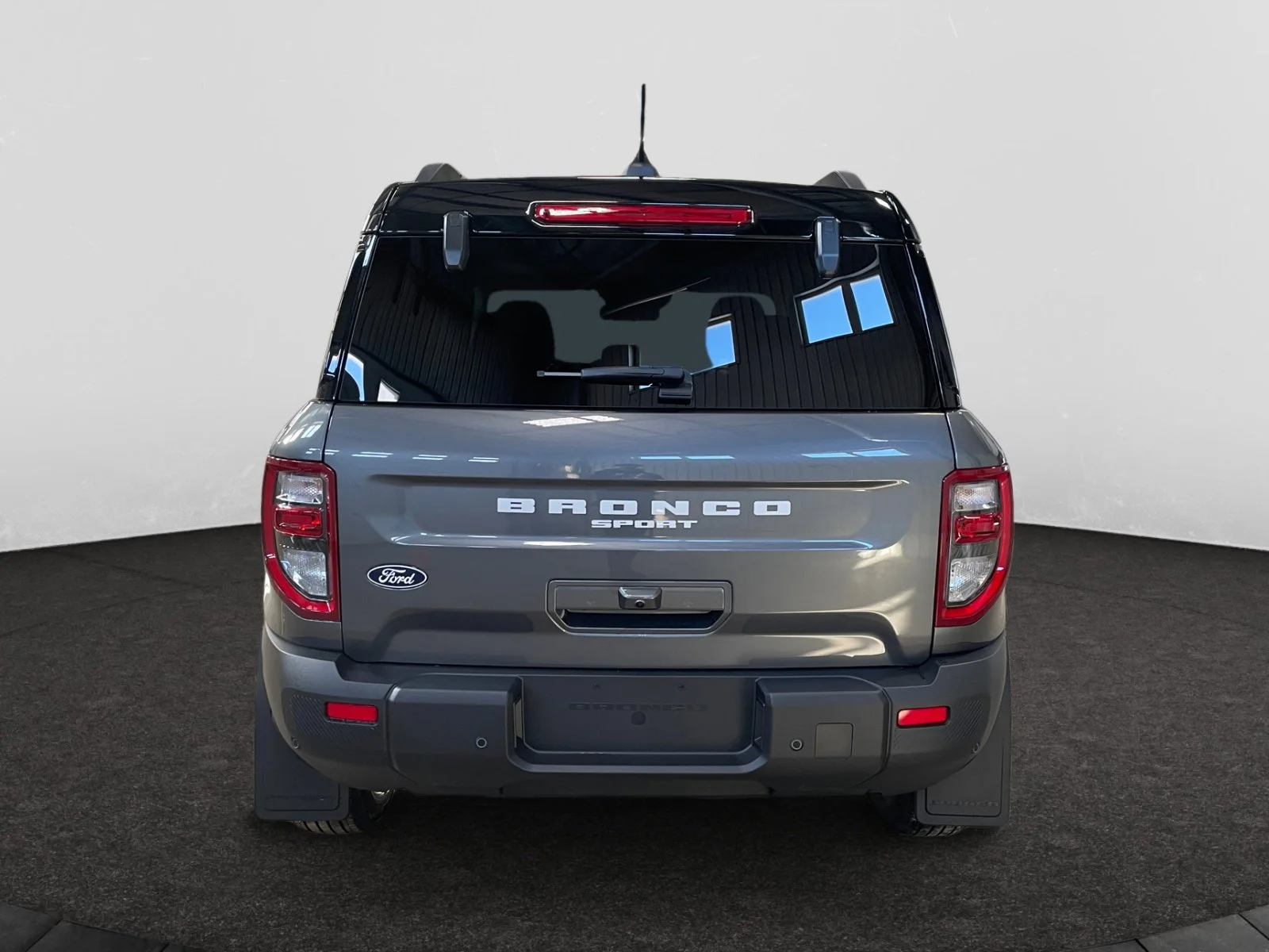 New 2026 Carbonized Grey Metallic Ford Outer Banks image 4