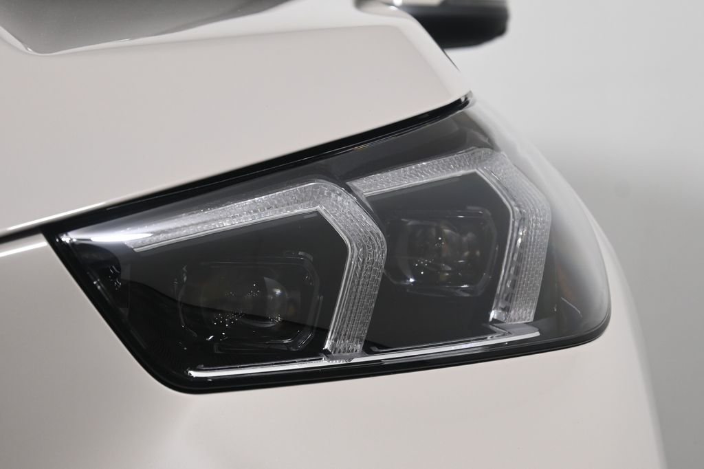 New 2026 Gray Metallic BMW xDrive28i image 11