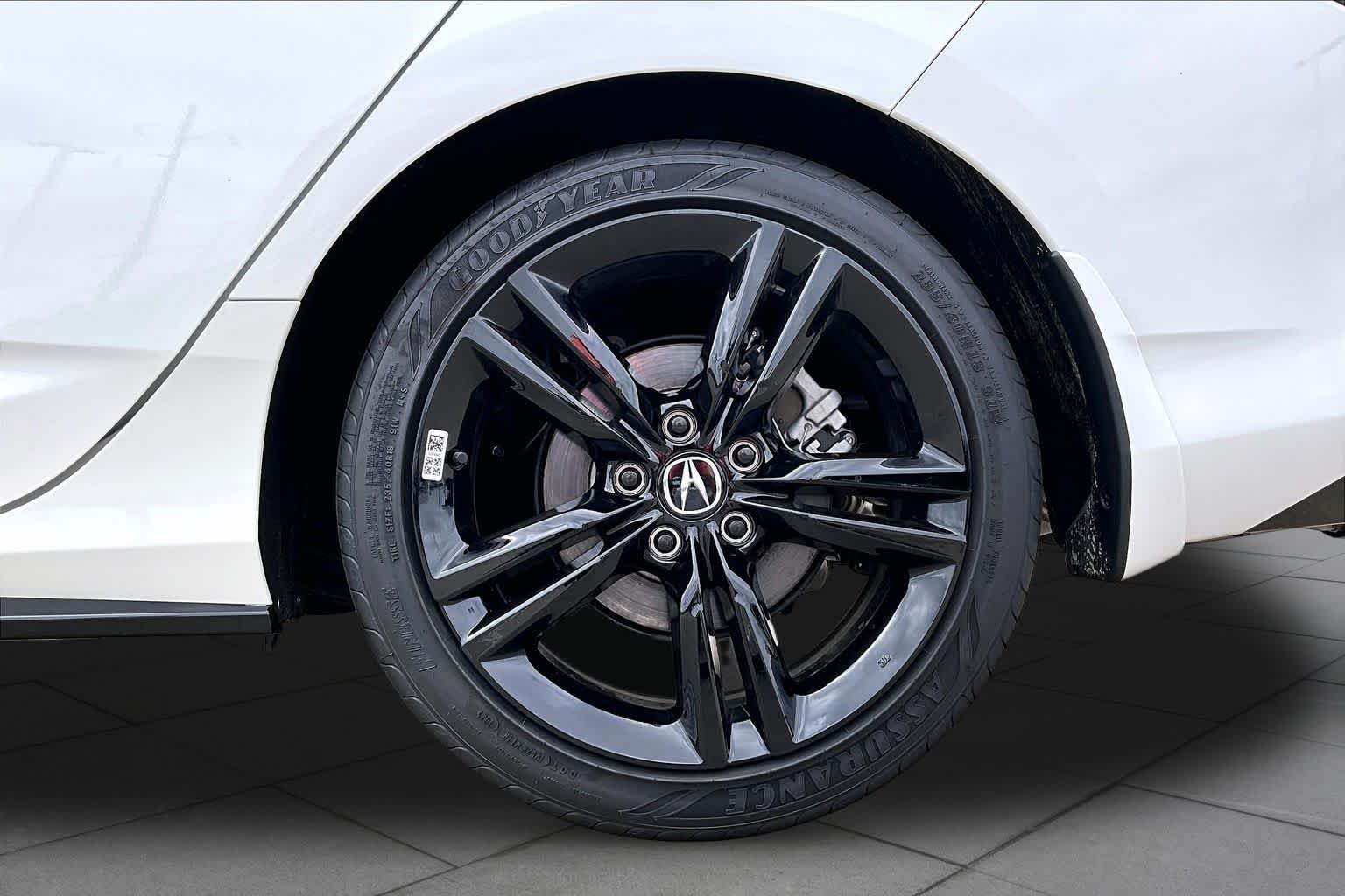 Used 2026 Platinum White Pearl Acura FWD A-Spec with Technology image 11