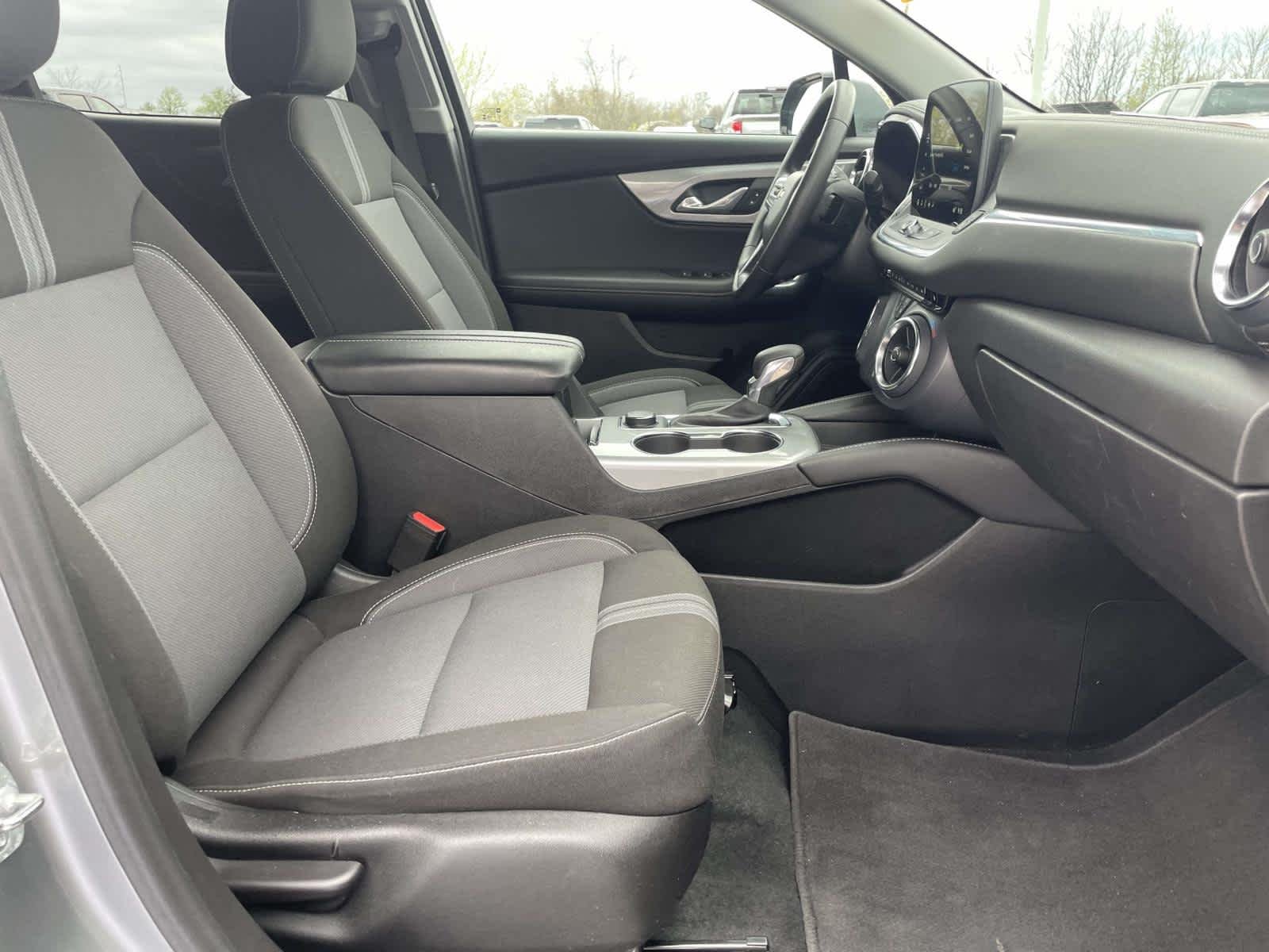 Used 2025 Sterling Gray Metallic Chevrolet 2LT image 22