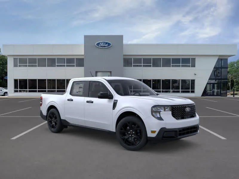 New 2025 Space White Metallic Ford XLT image 7