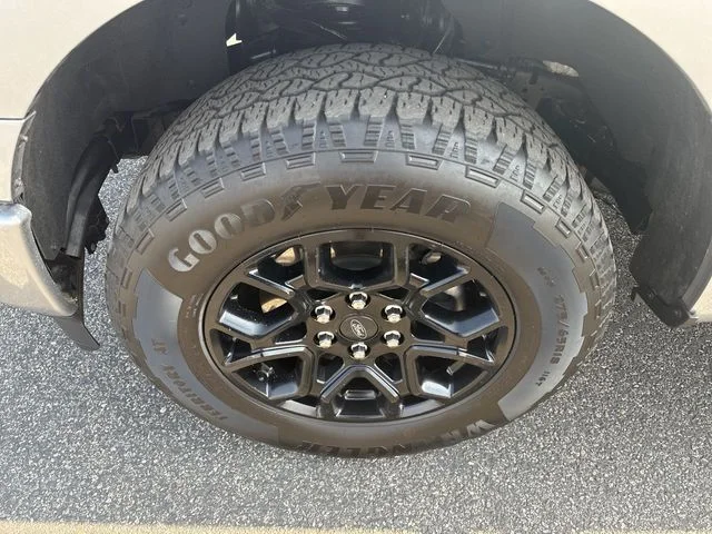 Used 2024 White Ford XLT image 10