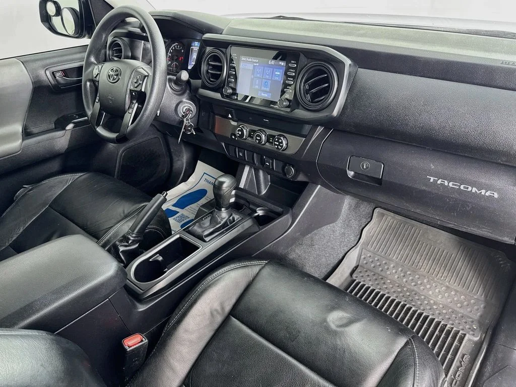 Used 2022 Silver Toyota SR image 31