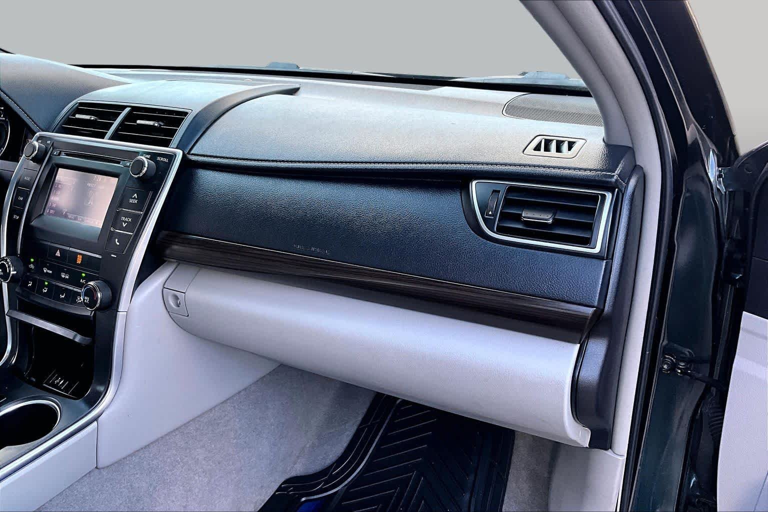 Used 2016 Cosmic Gray Mica Toyota LE image 18