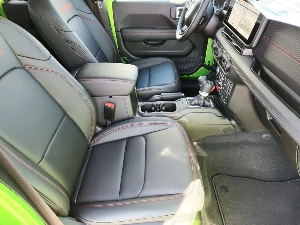2025 Jeep Wrangler 4-Door Rubicon - Photo 14