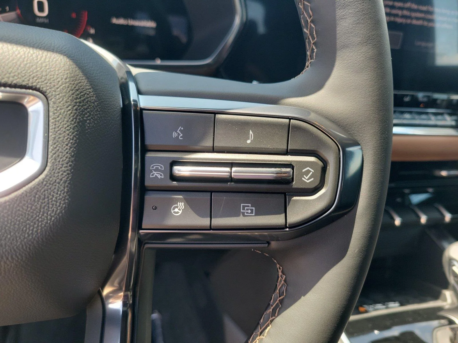 2026 GMC Canyon AT4 - Photo 25