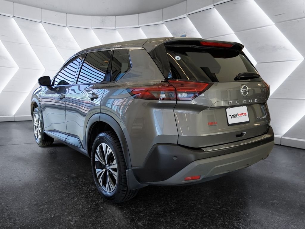Used 2021 Gray Nissan SV image 6