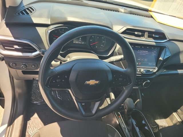 Used 2023 White Chevrolet LT image 30