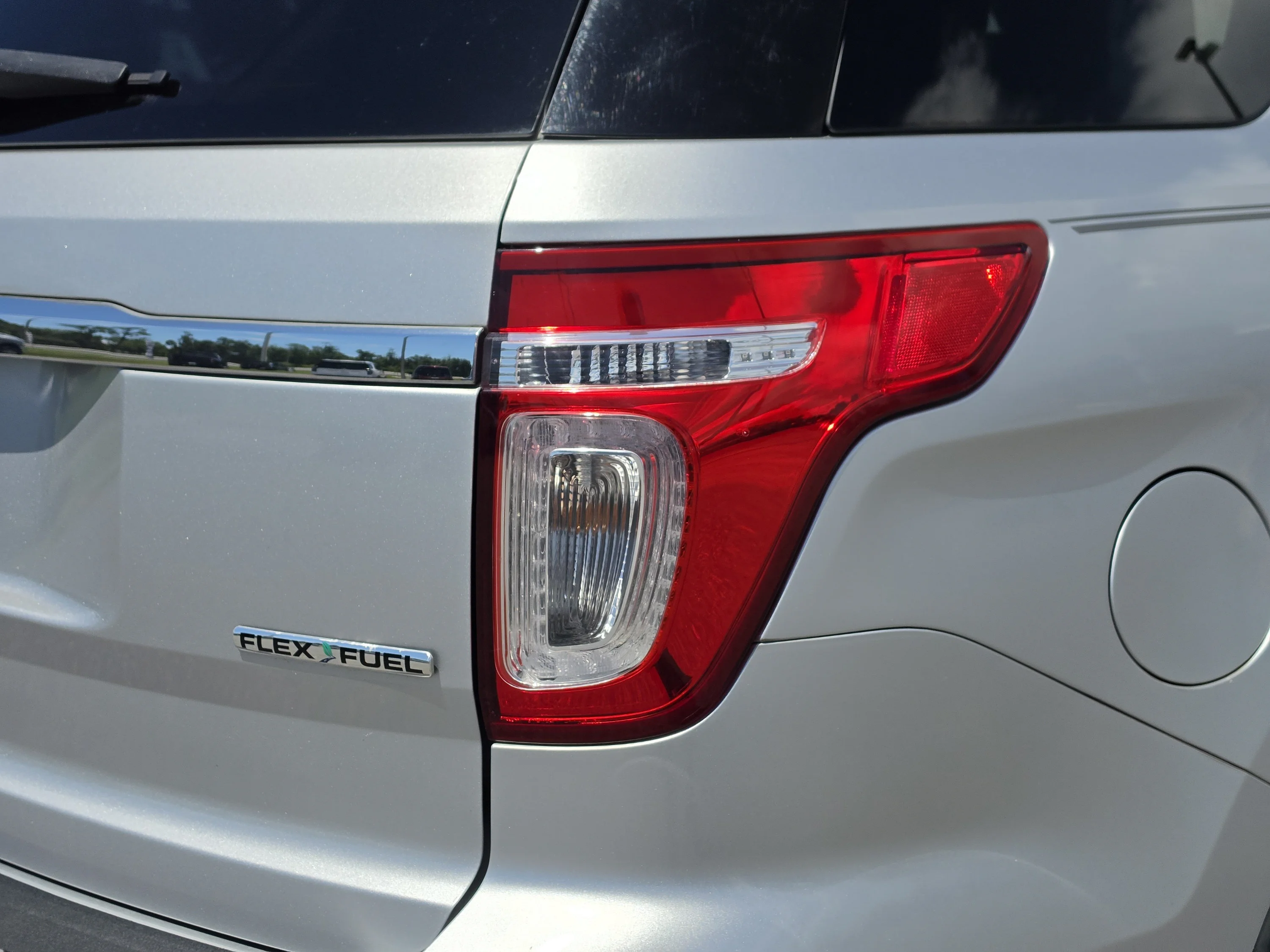 Used 2013 Ingot Silver Ford XLT image 14