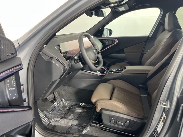 Used 2025 Skyscraper Grey Metallic BMW 30 xDrive image 8