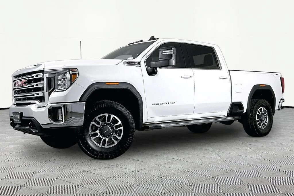 Certified Used 2022 Summit White GMC SLE image 1