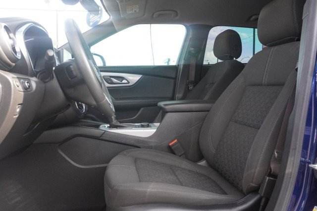 Used 2022 BLUE Chevrolet LT image 17