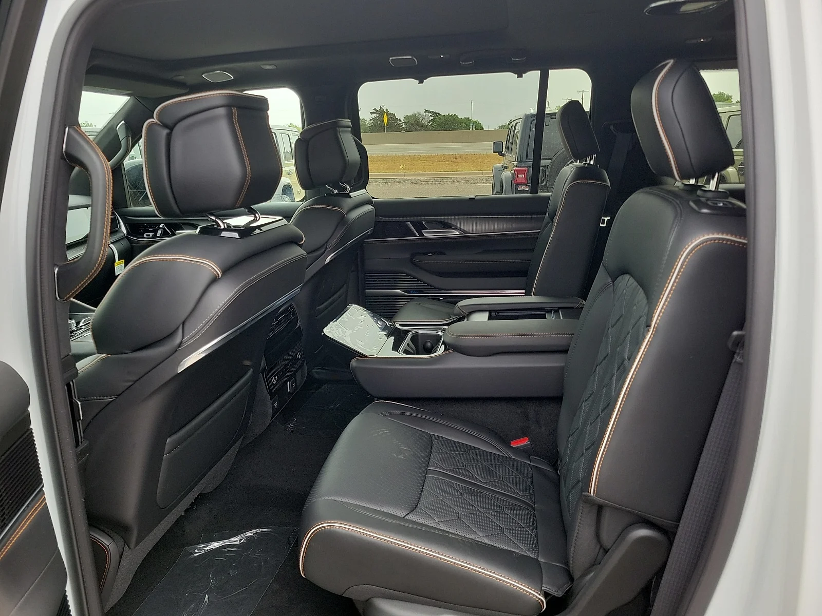 New 2026 Bright White Jeep SUMMIT RESERVE 4X4 image 9