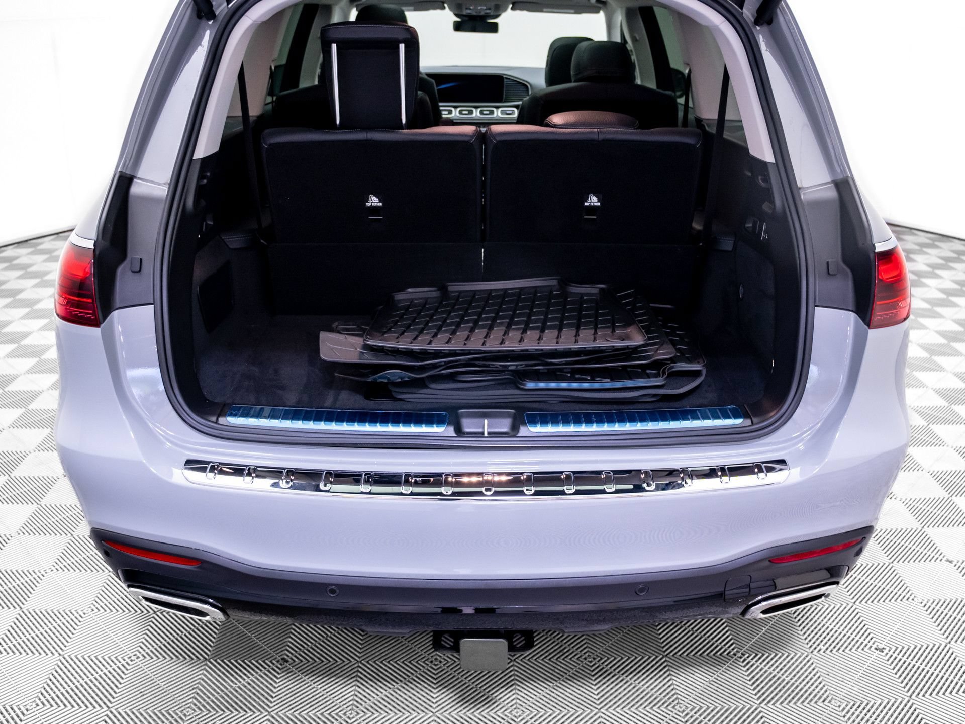 New 2026 MANUFAKTUR Alpine Grey Mercedes-Benz GLS 450 image 76