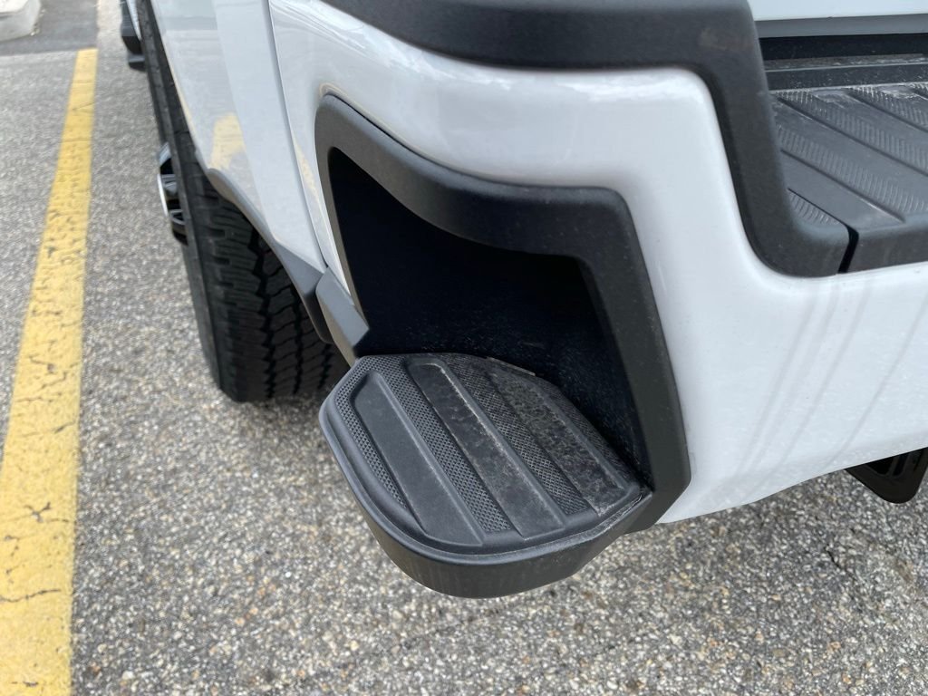 New 2026 Oxford White Ford F-350® XL image 20