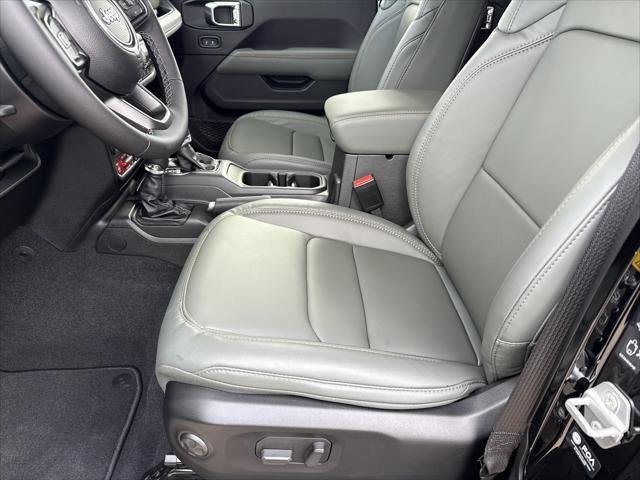 New 2026 Black Clear-Coat Exterior Paint Jeep Mojave image 9