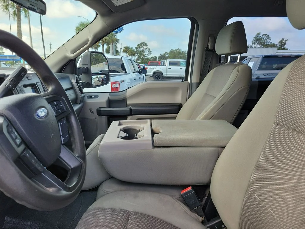 Used 2020 Oxford White Ford XL image 22