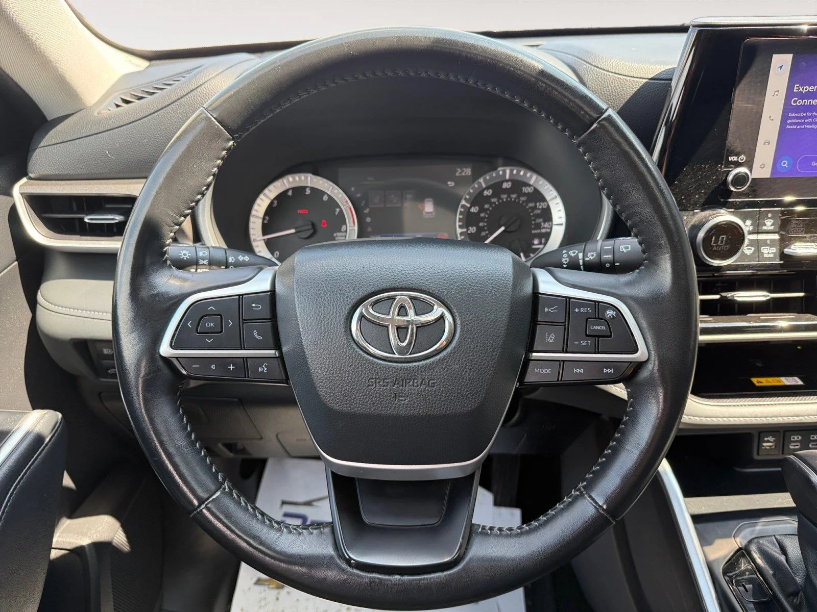 Used 2025  Toyota Platinum image 16