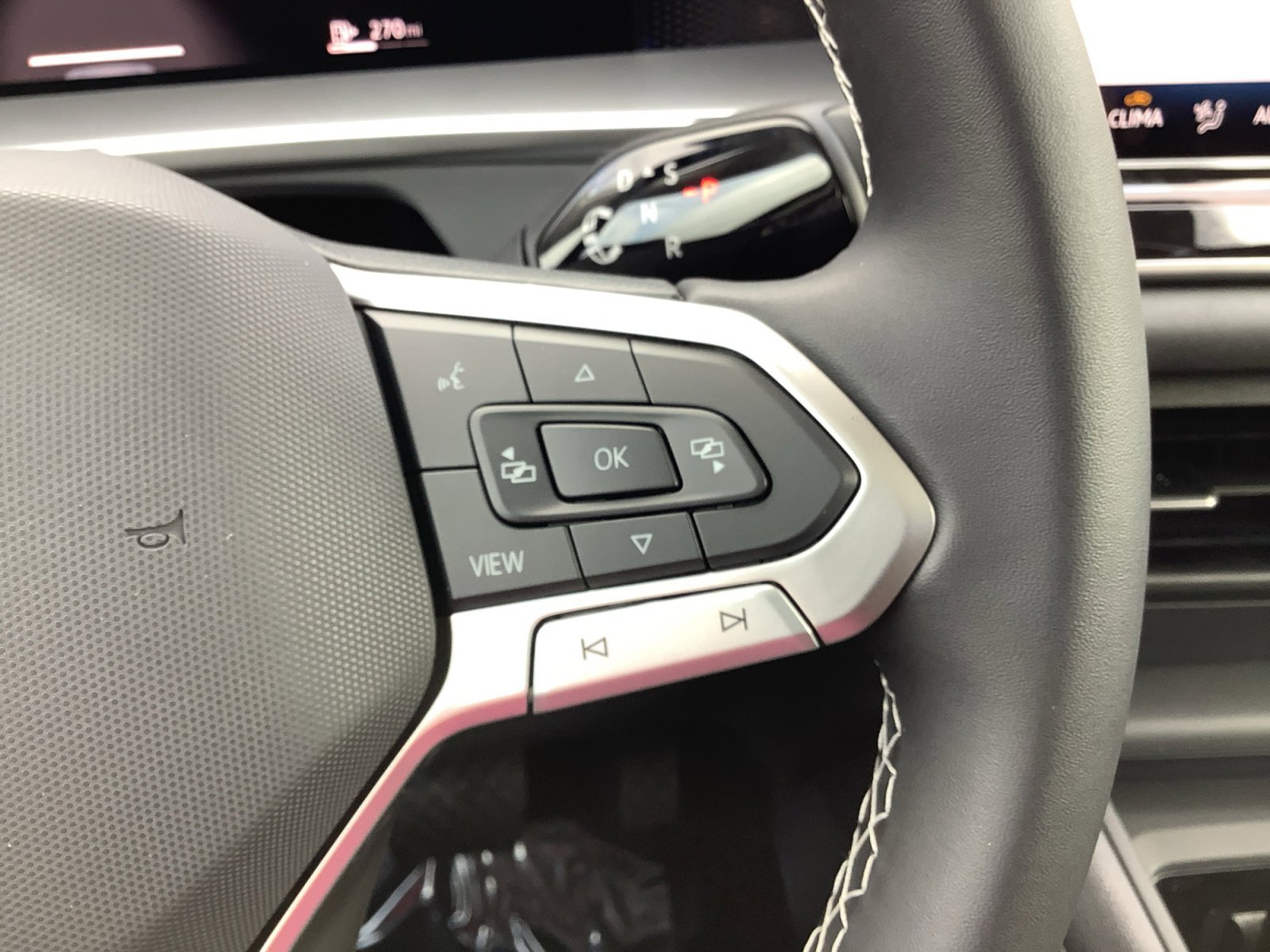 New 2026 DEEP BLACK Volkswagen SE image 25