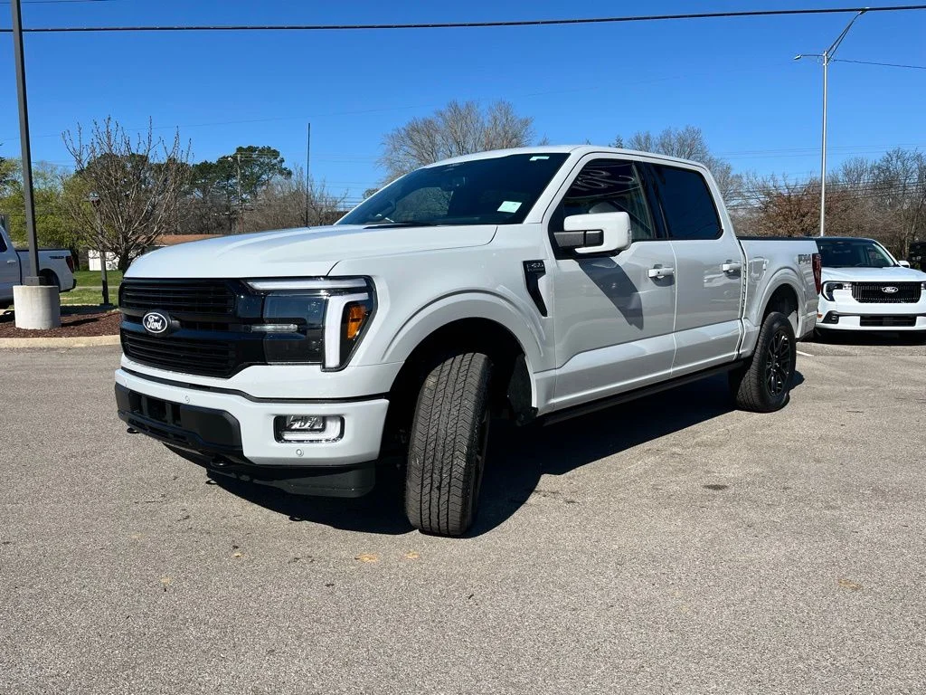 New 2026 White Ford Platinum image 3