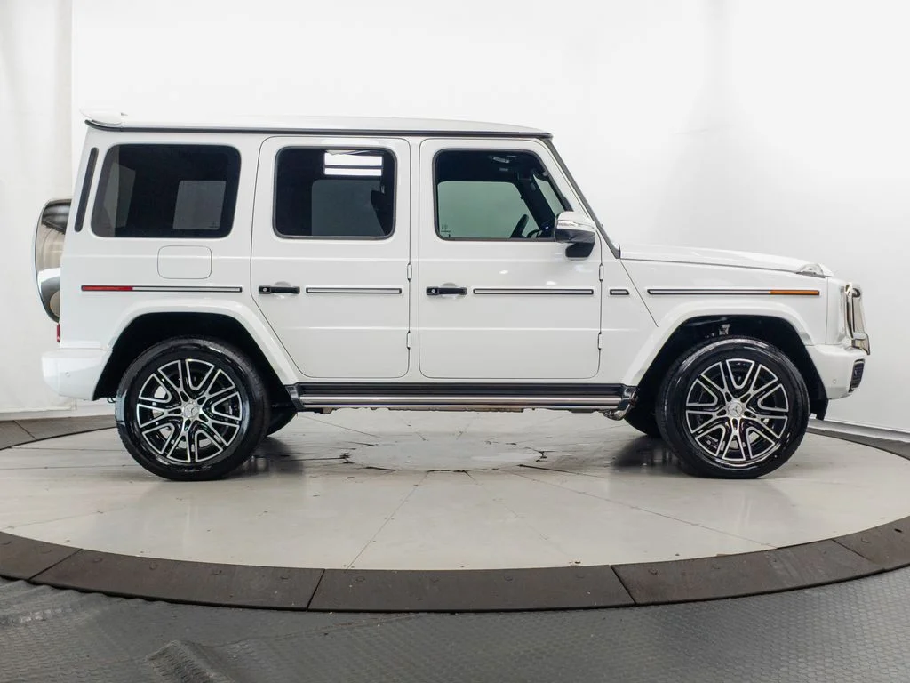 Certified Used 2025 Moonlight White Metallic Mercedes-Benz G 550 image 34