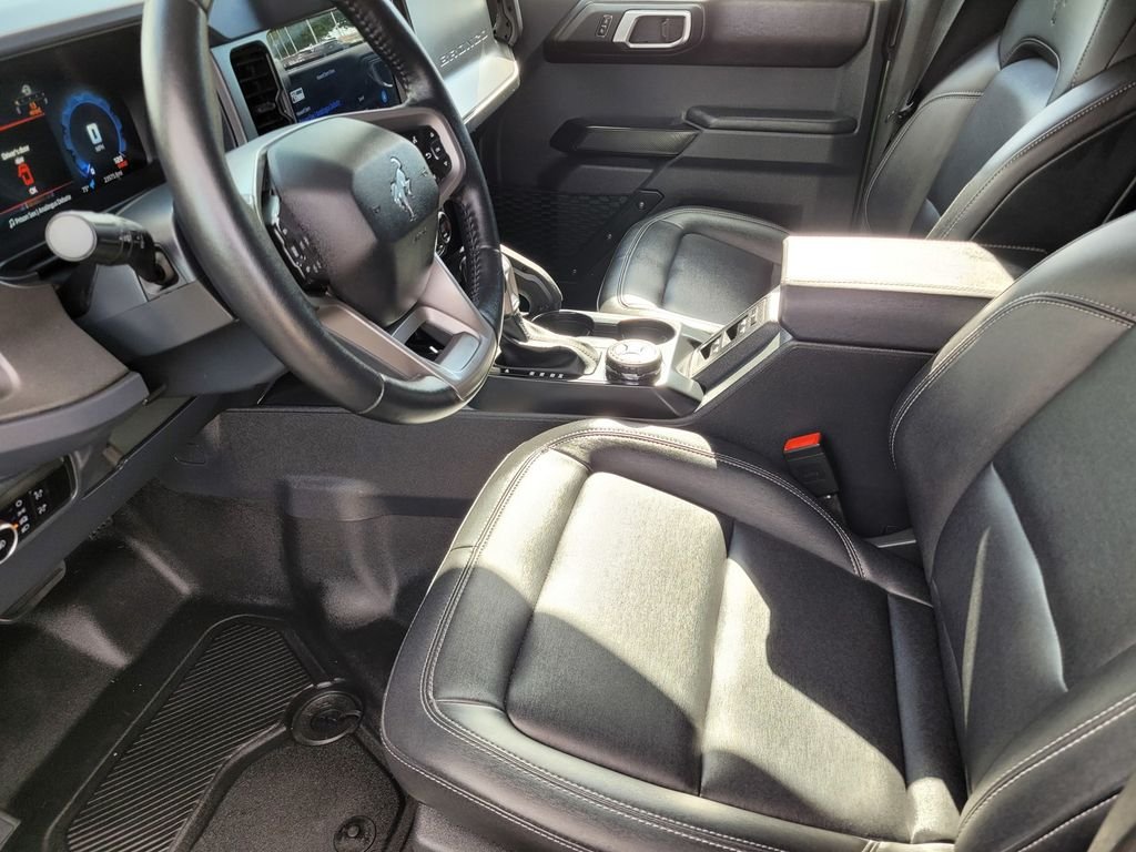 Used 2025 Green Ford Badlands image 14