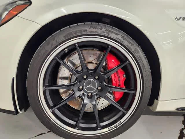 Used 2023 MANUFAKTUR Diamond White Metallic Mercedes-Benz AMG® C 63 S image 11