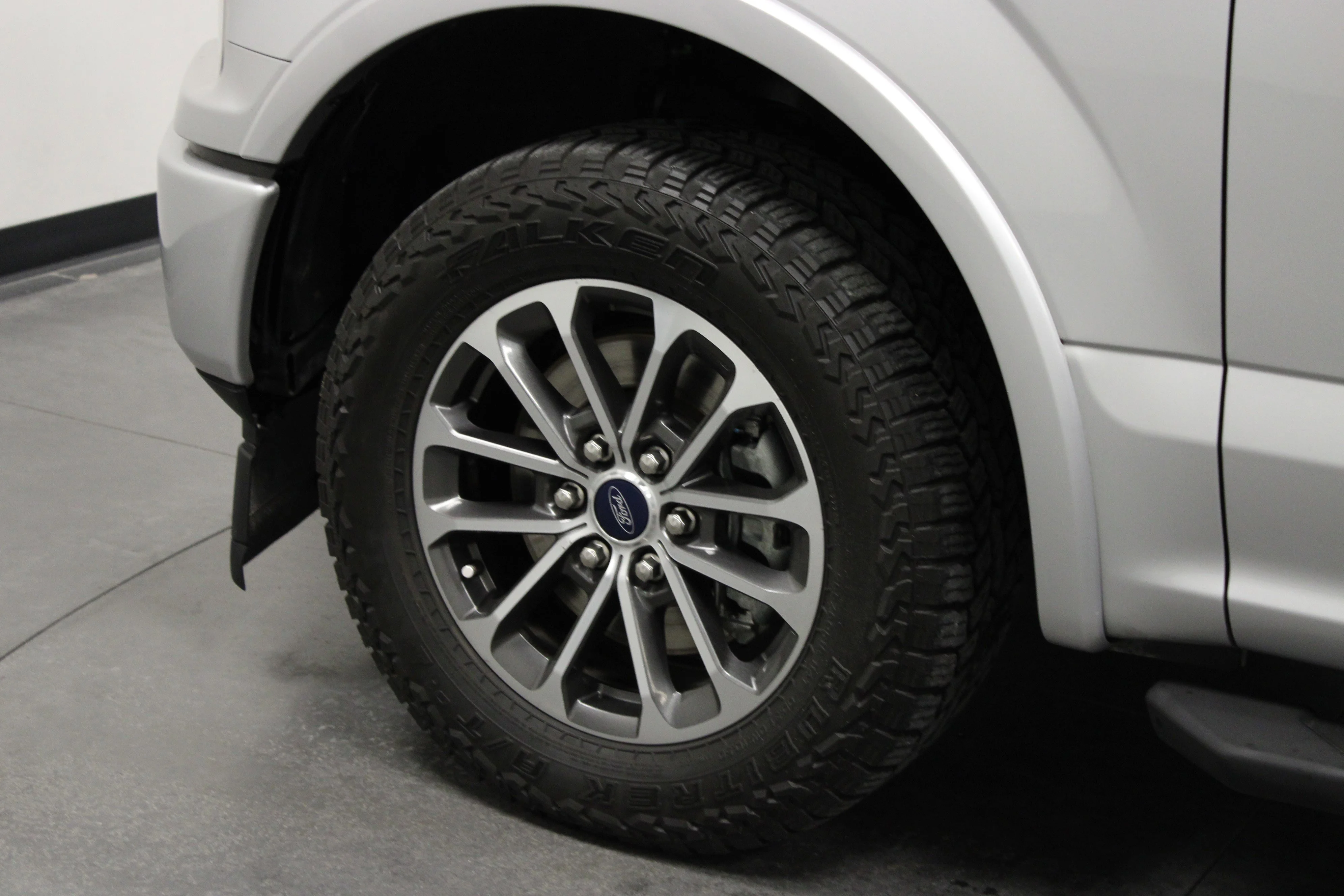 Used 2019 Ingot Silver Ford XLT image 11