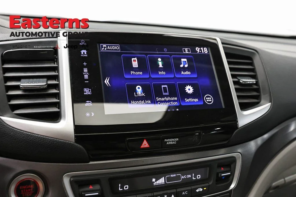 Used 2017 Blue Honda EX-L image 16