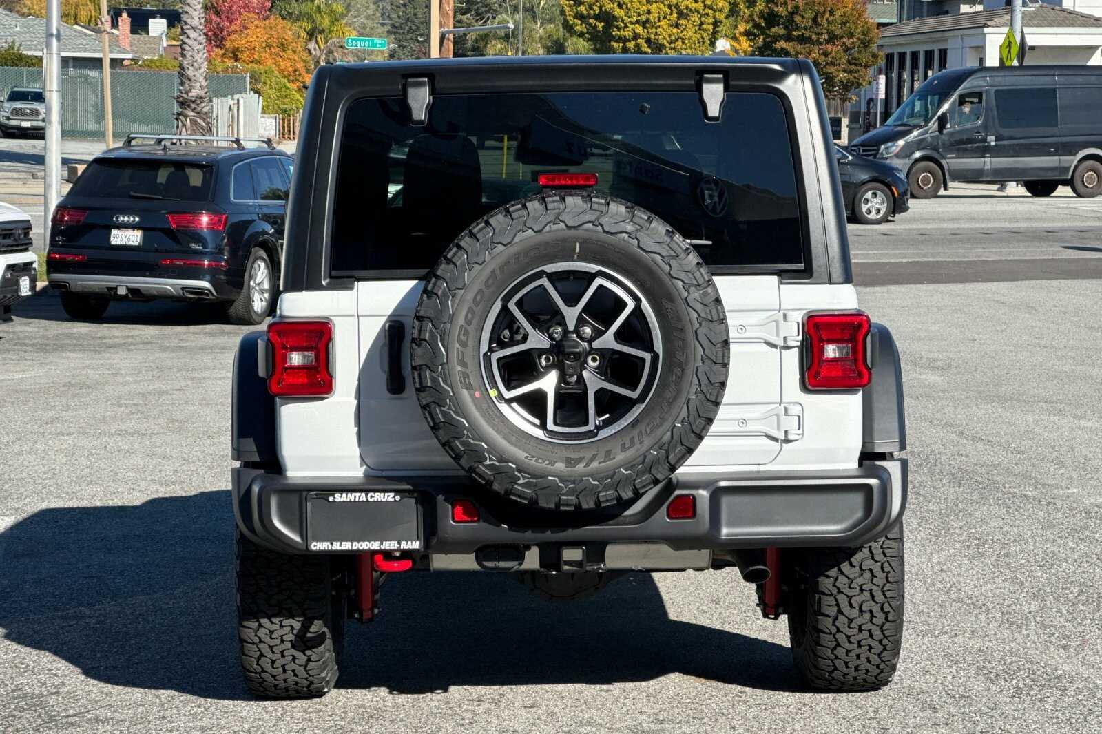 New 2026 Bright White Clearcoat Jeep Rubicon image 5