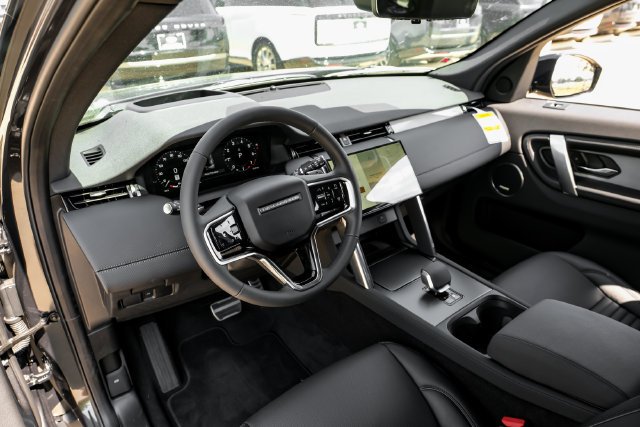 New 2026 Carpathian Grey Land Rover Landmark image 2