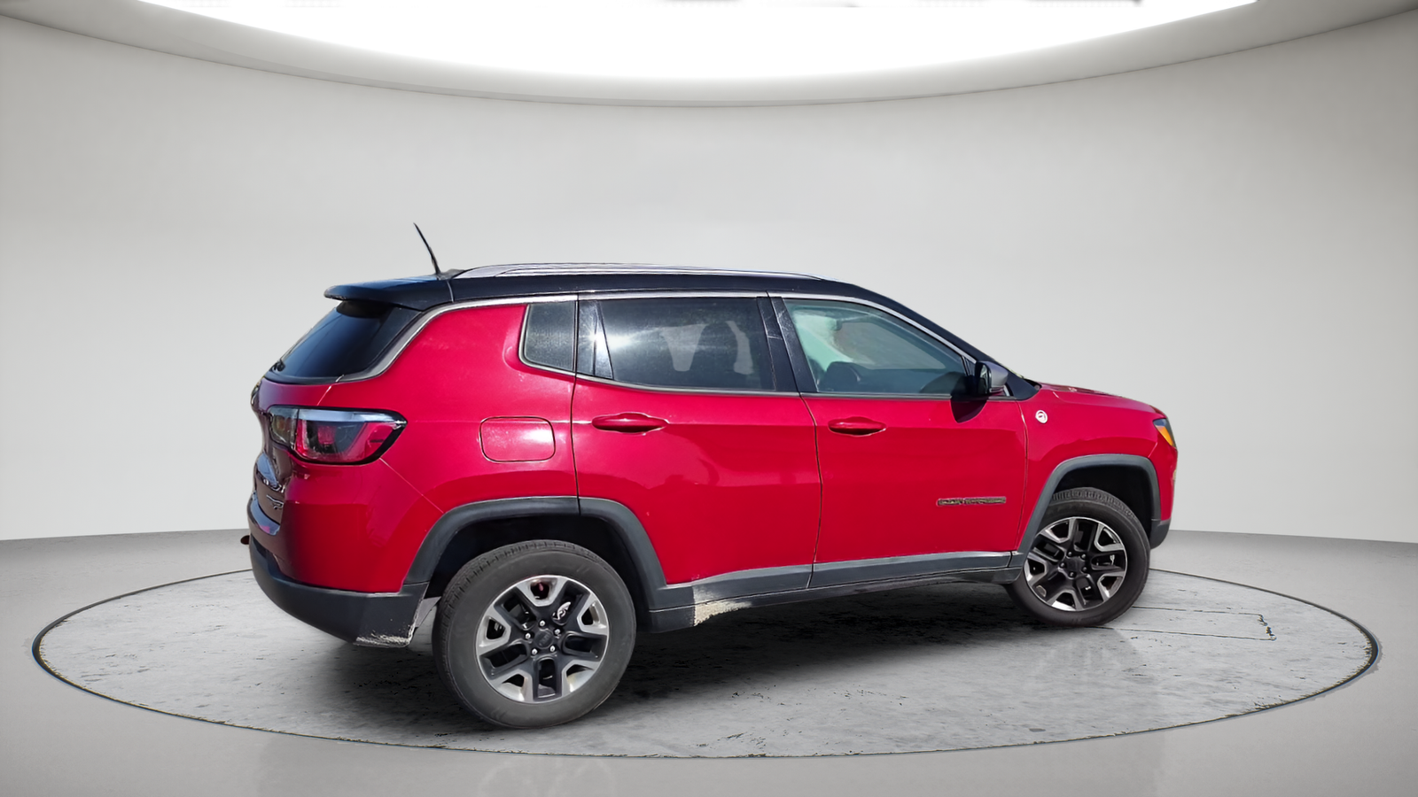 Used 2018 Redline Pearlcoat Jeep Trailhawk image 6