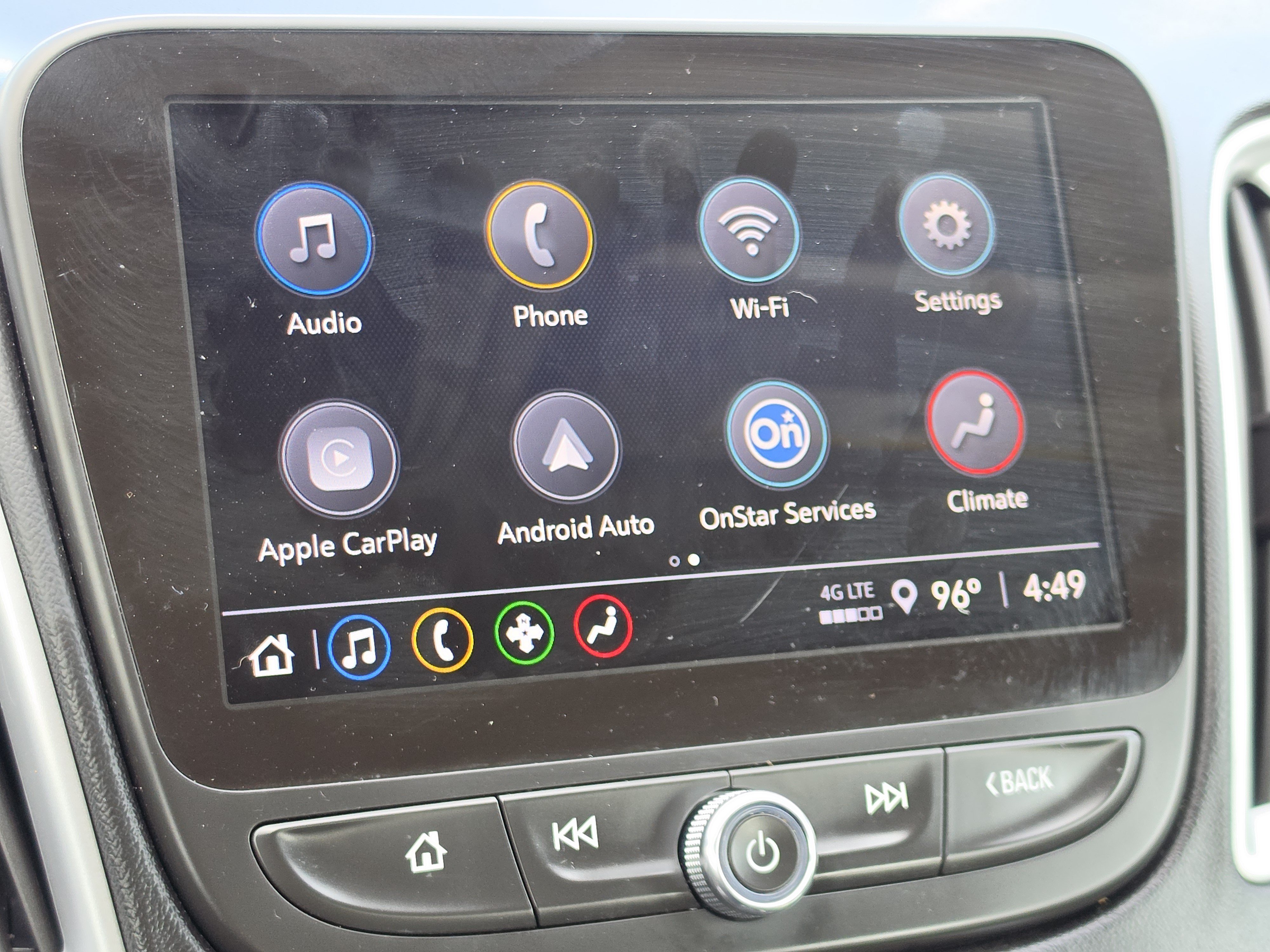 Used 2024 Summit White Chevrolet LT image 21