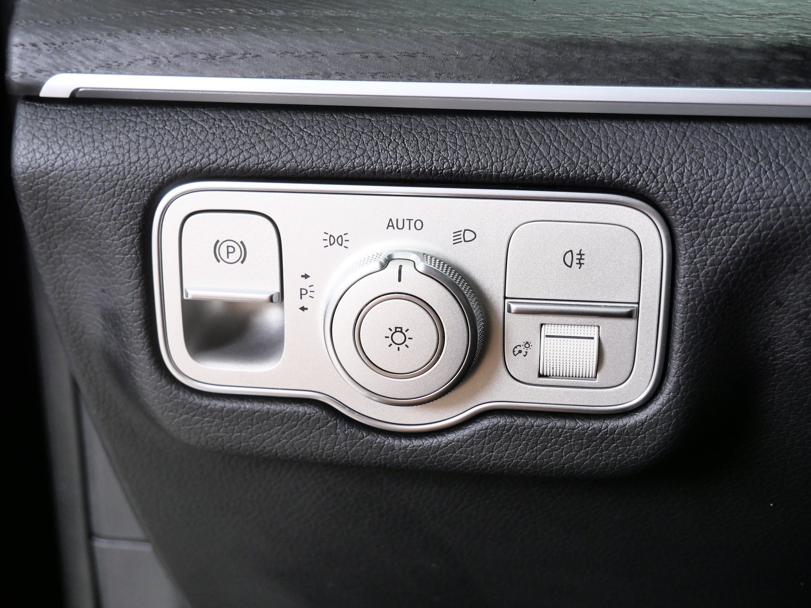Used 2023 Black Mercedes-Benz GLE 450 image 24