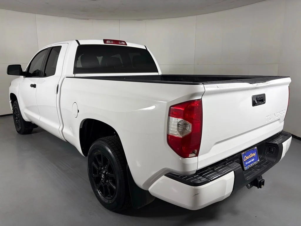 Used 2019 White Toyota SR5 image 5