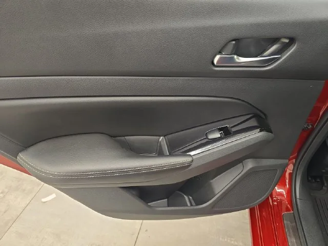 Used 2020 Scarlet Ember Nissan 2.5 SL image 17