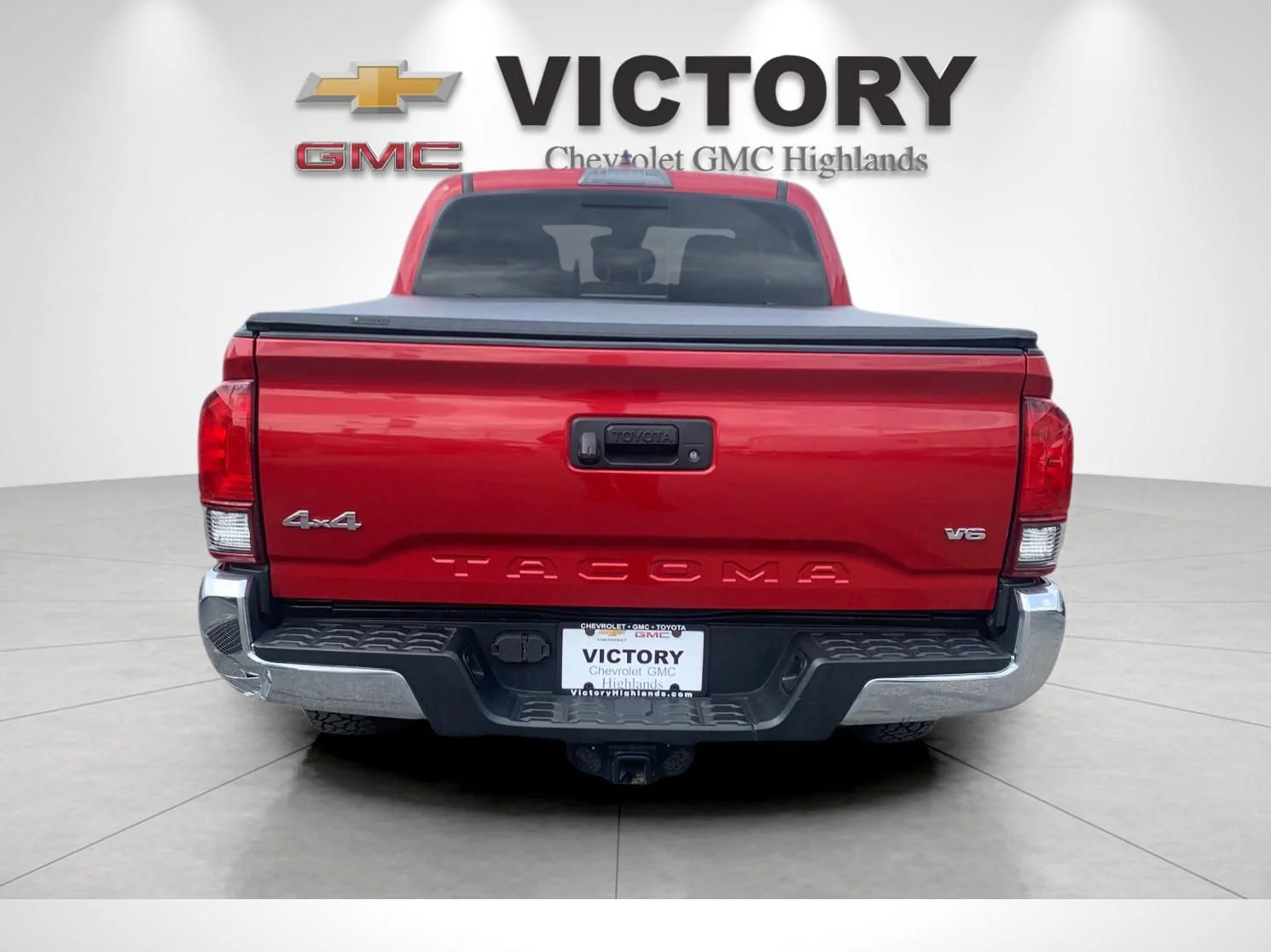 Used 2021 Red Toyota SR5 V6 image 4