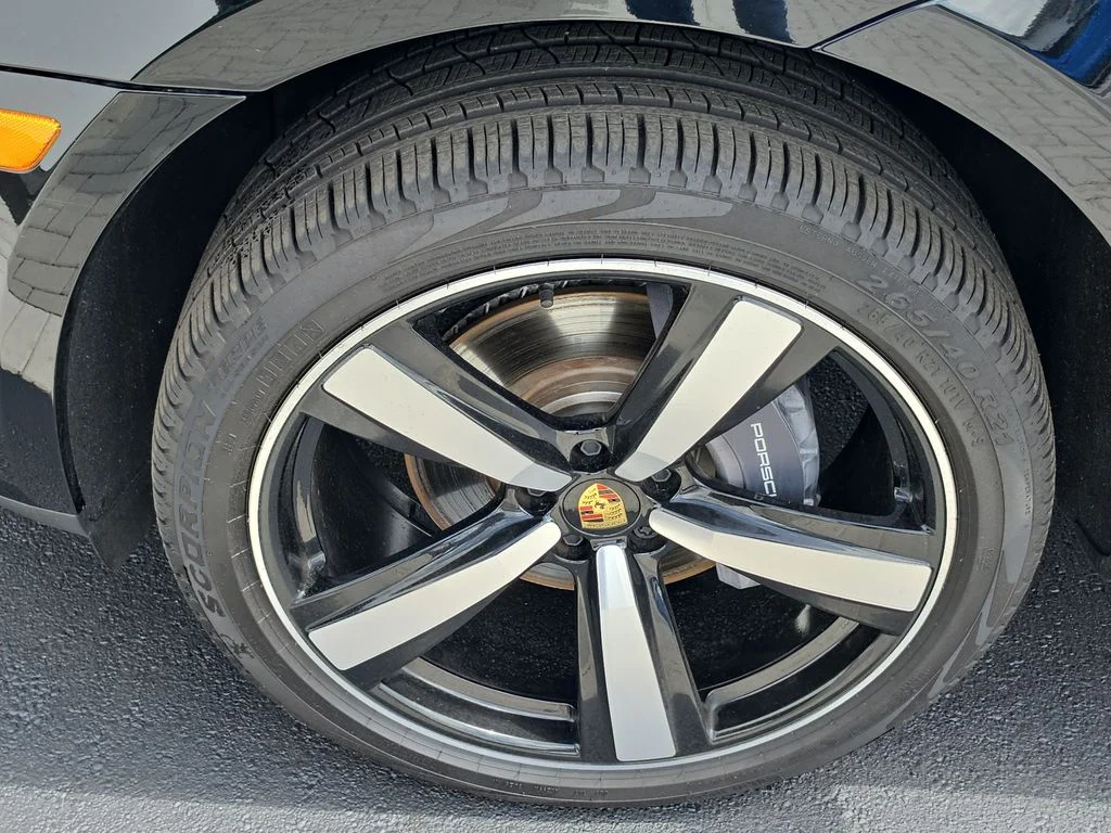 Used 2025 Black Porsche Base image 7