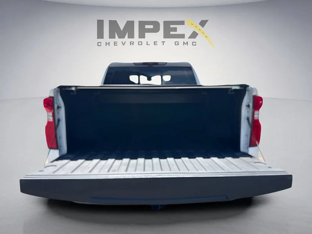 Used 2020 IRIDESCENT PEARL TRICOAT Chevrolet LTZ image 33