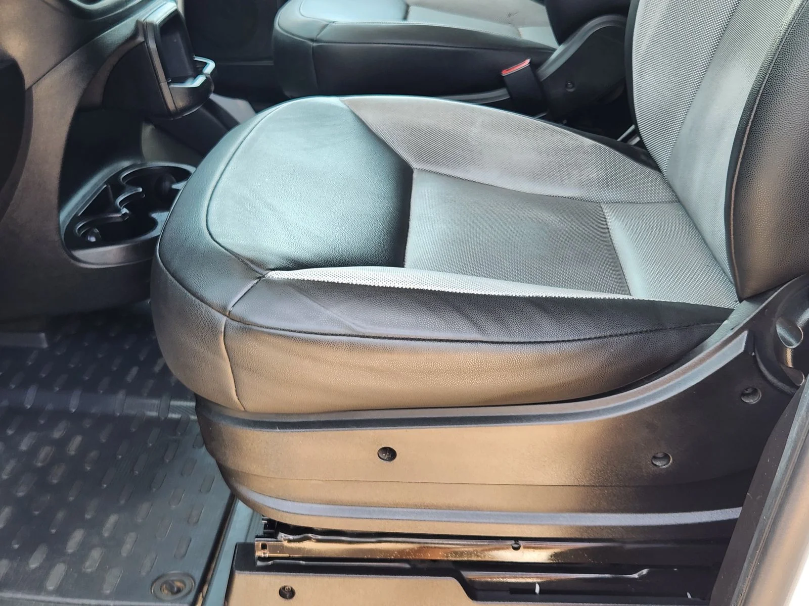 Used 2023 White Ram High Roof image 23