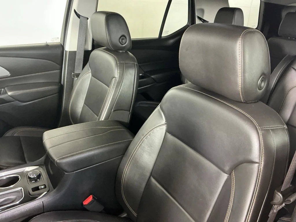 Used 2021 Gray Chevrolet RS image 10