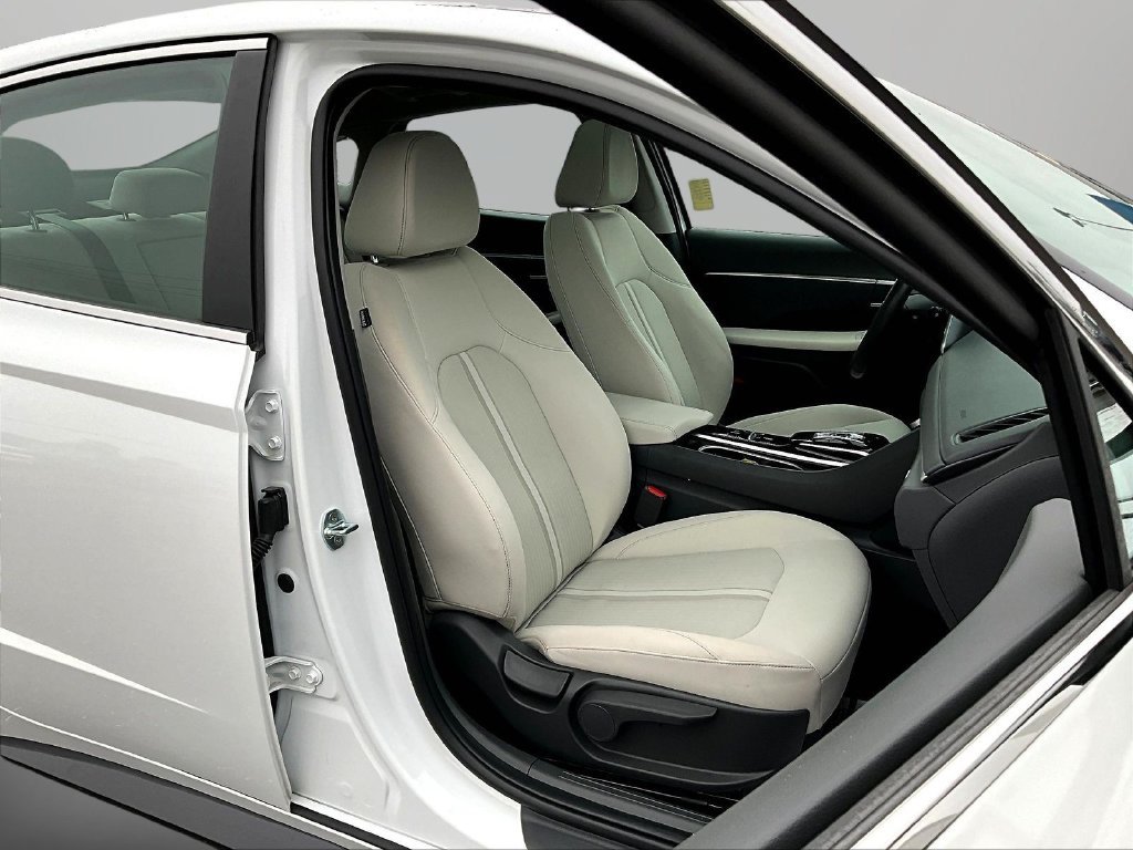 Certified Used 2022 Gray Hyundai SEL image 30