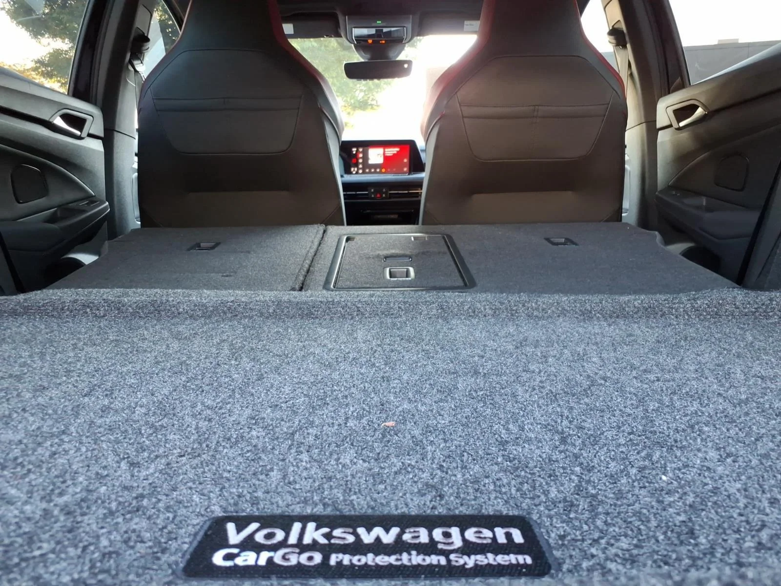 Used 2024 Deep Black Pearl Volkswagen SE image 33