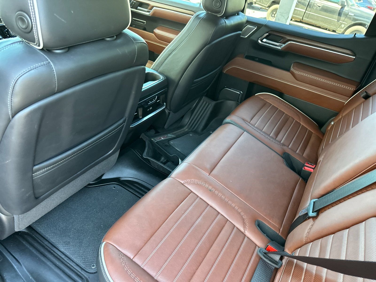 Used 2024 Black GMC Denali Ultimate image 11