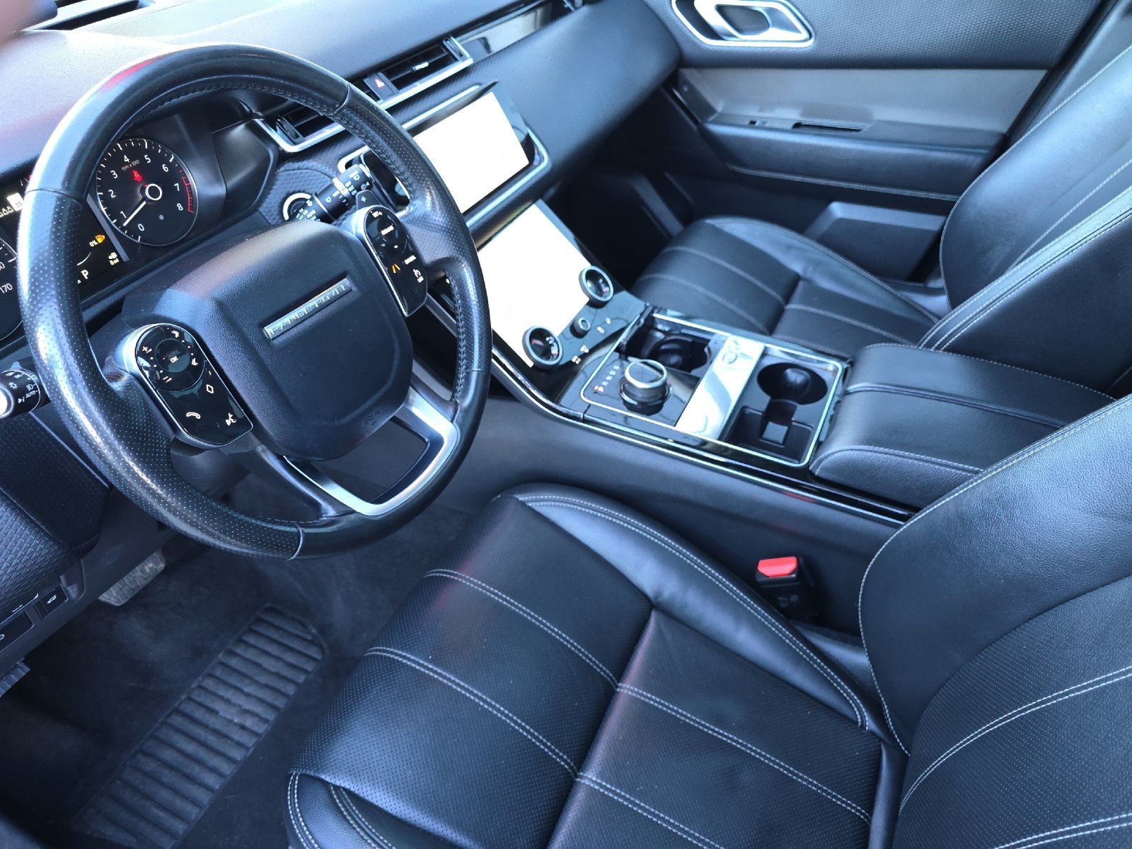 Used 2020 Black Land Rover S image 10