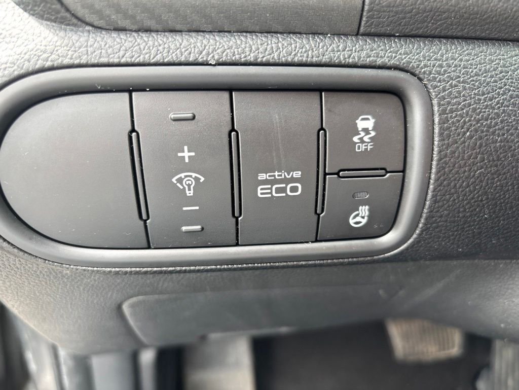 Used 2015 Gray Kia EX image 22