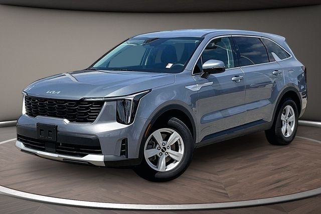 2025 Kia Sorento LX
