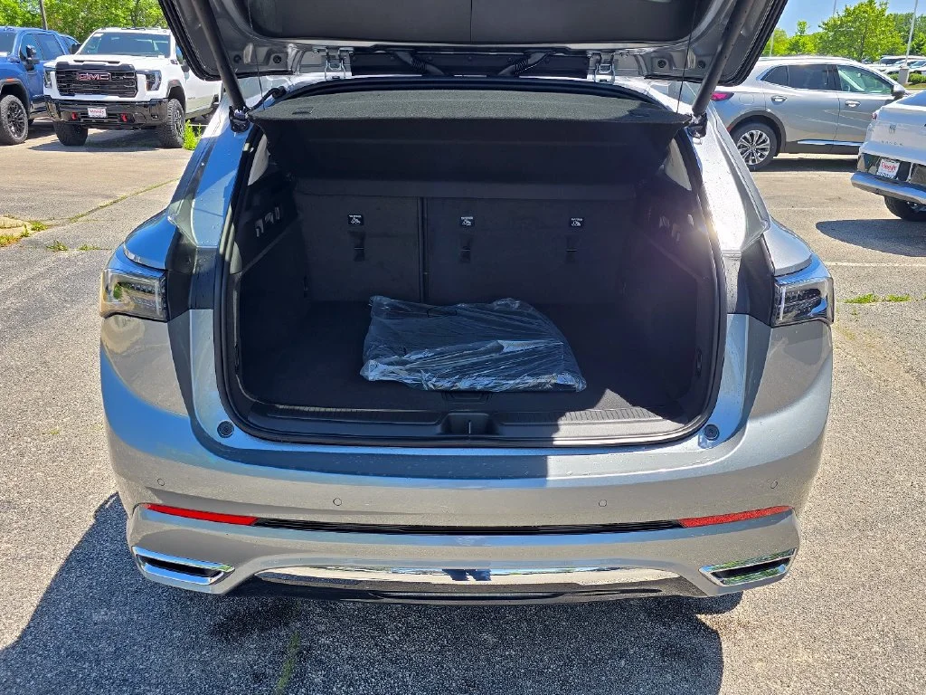 New 2026 Moonstone Gray Metallic Buick Avenir image 31